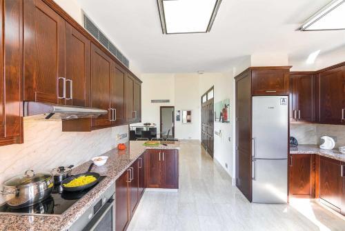Harmonia Beach Villa