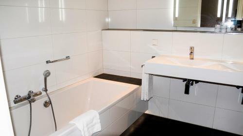 Van Der Valk Hotel Hardegarijp - Leeuwarden