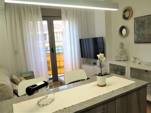 Apartamento Acogedor Estudio En El Coraz�n Del Silgar + Parking