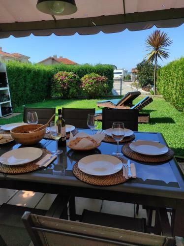 Las Lagunas - No Se Admite Jovenes