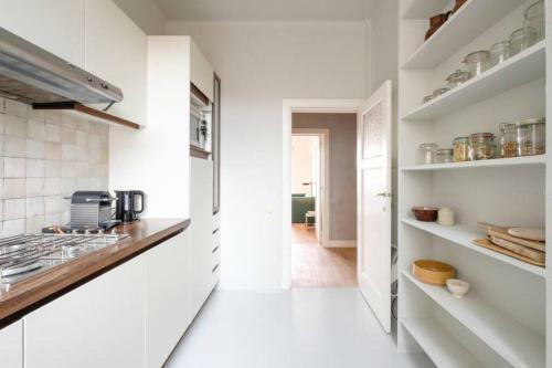 1 Bedroom Apartment Place Sainte-catherine