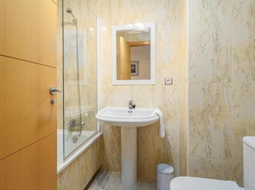 Apartamento Residencial Duquesa I 2324