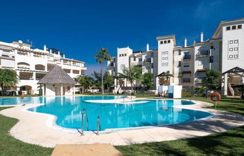 Apartamento Residencial Duquesa I 2324