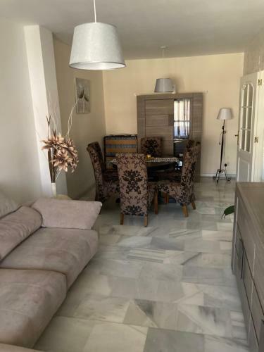 Central Apartment Walking Distance To The Beach