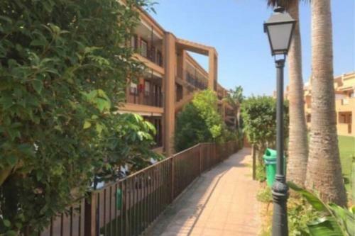 Apartamento A 10 Metros De La Playa Con Piscina
