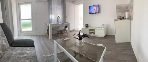Miljanovi? Apartment
