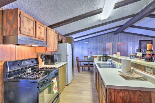 Cozy Cabin Retreat With On-site Trail Access!