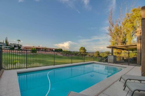Luxe 4 Bdrm Wpool And Spa On Golf Course Lot