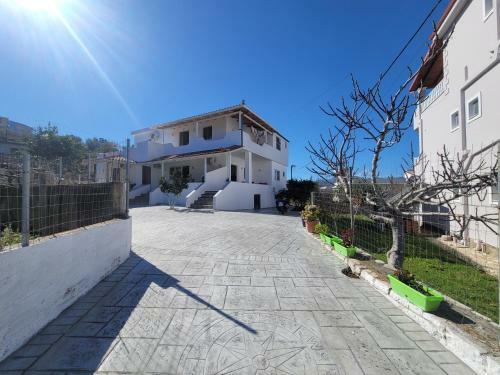 Hostal Guesthouse Veliaj