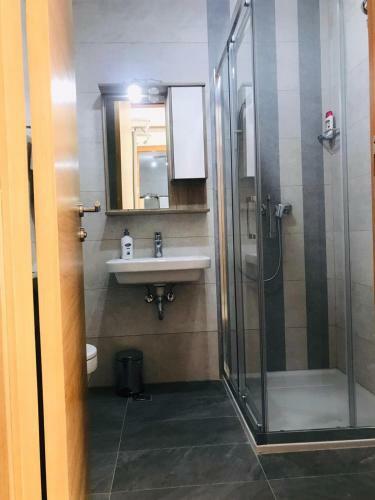 Olimpijska Ku?a Apartman Happy Dreams