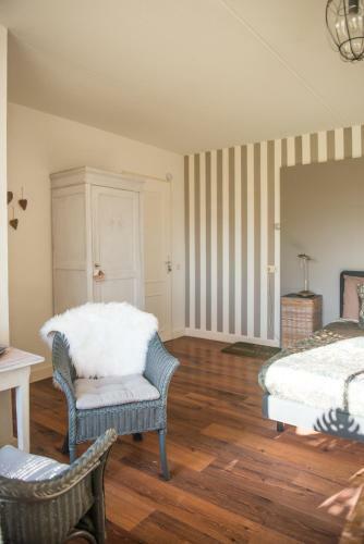 Broeks' Bed En Brood