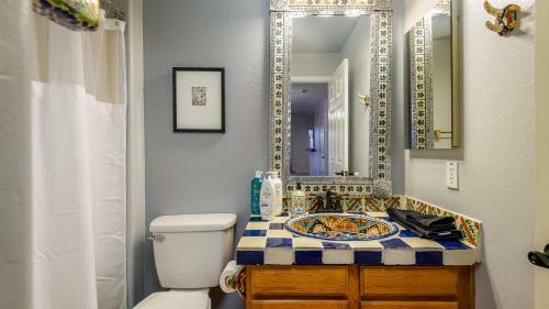 Mission Style 5 Br Home, 5 Min To Downtown Gilbert Heated Pool
