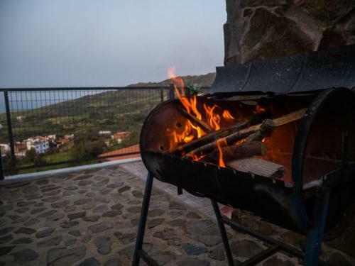 Pachyammos Sea View House