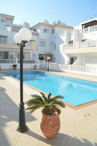 Apartamento Whiteroseapartment Penthouse Kapparis