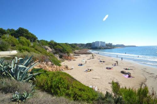 Moderno Apartamento Con Piscina En Playa Salou