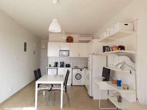 Apartamento Ariadne Apt 103 -300m From Lighthouse Beach