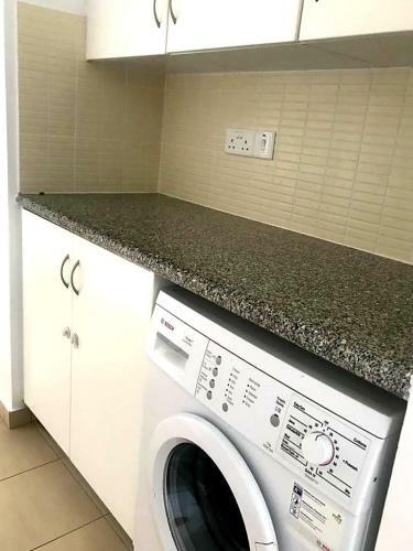Elysia Park Cozy 2 Bedroom Apartment