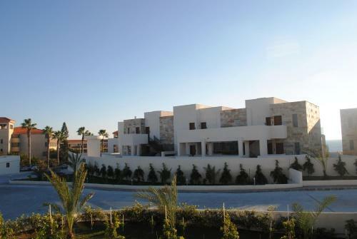Gold Lagoon Kosher Hotel