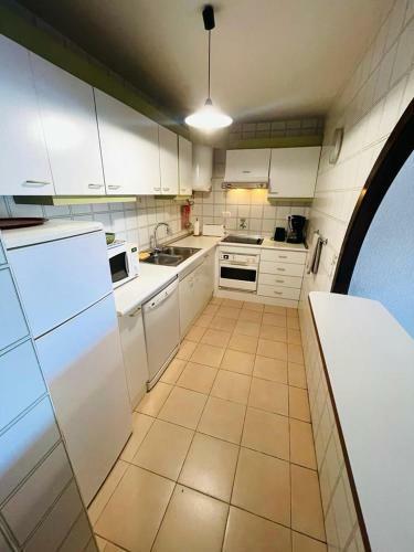 Apartamento Amplio Y Luminoso,cerca De Todo