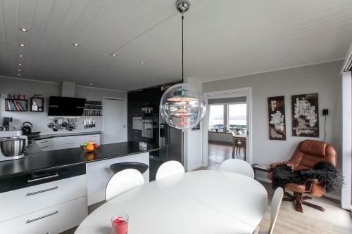 Faroeguide Seaview Villa And Apartment