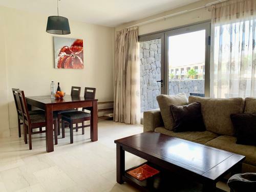 Townhouse 3 Bedrooms On The First Line