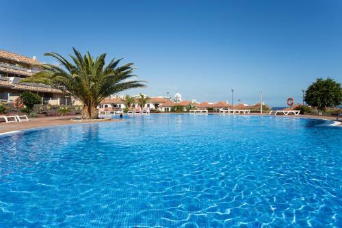 Luxury Golf & Sea Apartment
