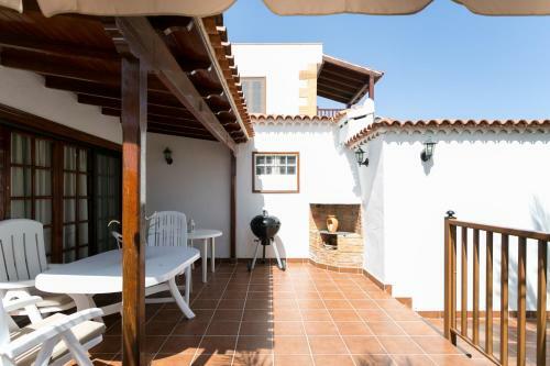 Spectacular Sunny Family Villa