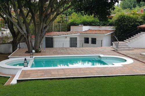 H&s Rent Casa Blanca Rest House.
