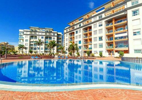 Apartamento Edificio Ca�adas