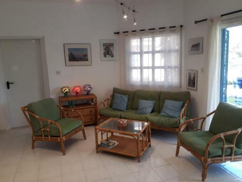 Pervolia Villa At Faros Beach