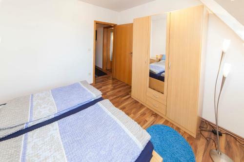 Apartamento Ferienwohnung Reisl�hner