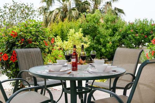 Villa Dentro Walking Distance To Coral Bay Centre