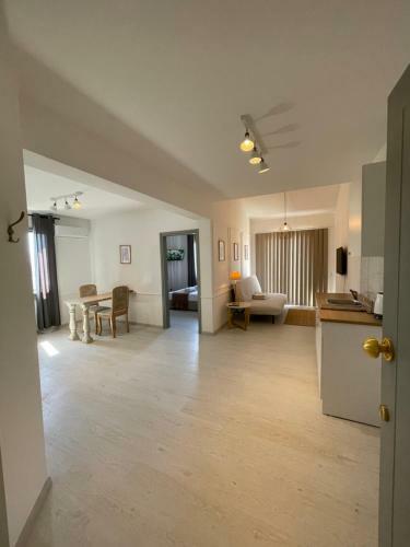 Kings Square Holiday Apartments