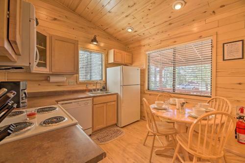 Cabin Pet-friendly Without Fee, Hike And Stargaze!