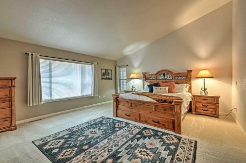 Pinetop Cabin With Fireplace, About 1 Mi To Golf!