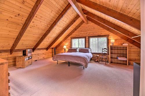 Dreamy Pinetop Log Cabin Golf, Hike And Ski!