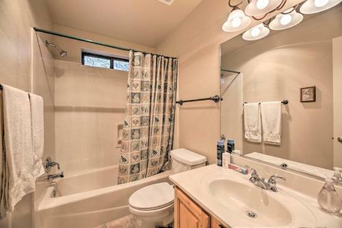 Pinetop Lakes Home With Decks Golf, Hike And Ski