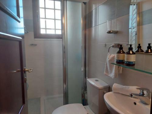4 Bd Villa By Golden Bay Beach In Pyla