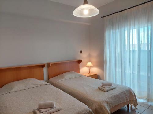 4 Bd Villa By Golden Bay Beach In Pyla