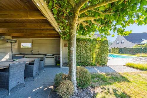 Villa With Heated Swimming Pool, Sauna And Garden