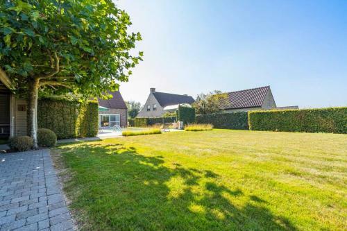 Villa With Heated Swimming Pool, Sauna And Garden