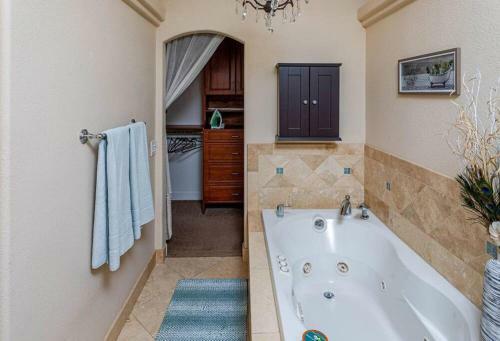 Resort Style Living W/ Pool, Spa, Games