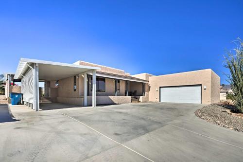 On Lake Time - Haus - Havasu Home With Pool!