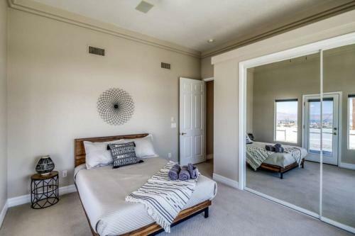 360 Lake Havasu Views With Pool & Bbq!