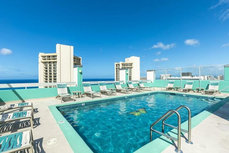 Hotel Aston Pacific Monarch