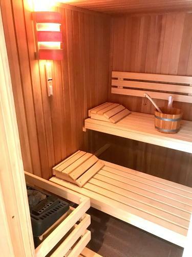 Villa C�leste Met Jacuzzi Nabij Kust De Haan