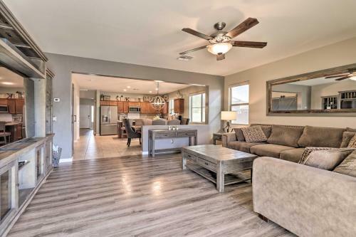 Chic Maricopa Home Less Than 5 Mi To Copper Sky Park!