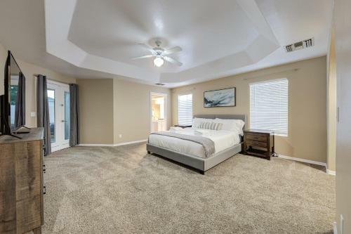 Spacious & Updated House Pool