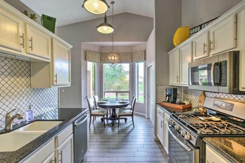 Luxury Mesa Home With Private Yard And Chiminea!