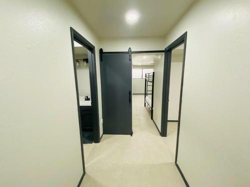 Amazing Mesa Home With Basement! Sleeps 18!